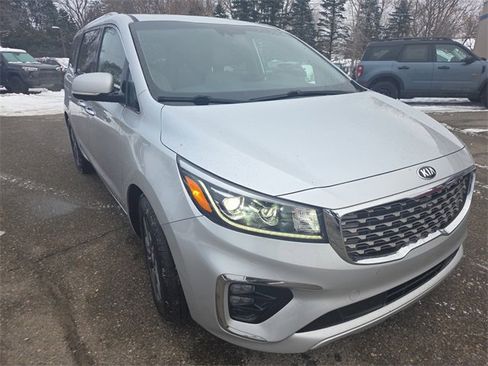 Used 2021 Kia Sedona SX image 3