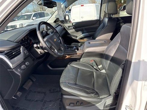 Used 2019 Chevrolet Tahoe LT w/ Luxury Package image 14