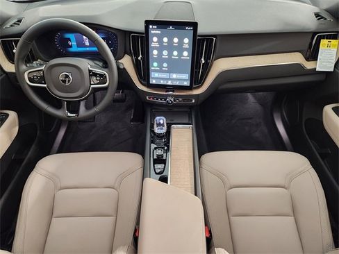 New 2026 Volvo XC60 B5 Core image 4