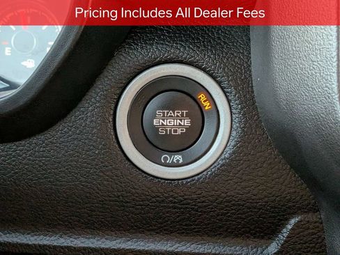 Used 2025 RAM 1500 Laramie AWD/4WD image 30