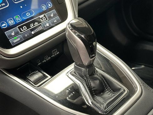 Used 2025 Subaru Outback Onyx Edition AWD/4WD image 28