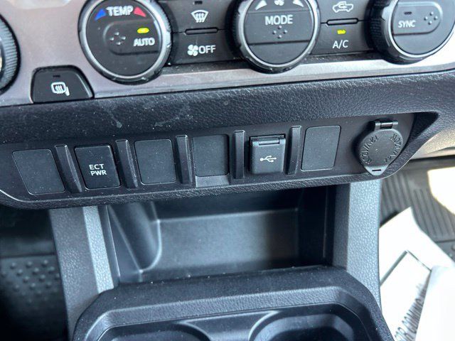 Used 2023 Toyota Tacoma SR AWD/4WD image 18