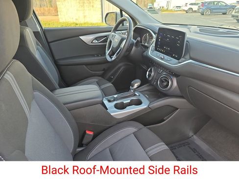 Used 2024 Chevrolet Blazer LT w/ Convenience Package image 11
