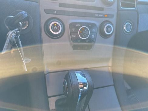 Used 2016 Ford Taurus SEL image 19