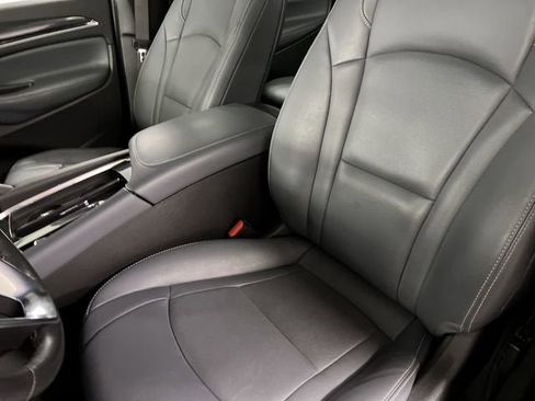 Certified 2023 Buick Enclave Essence w/ Experience Buick Package FWD image 19