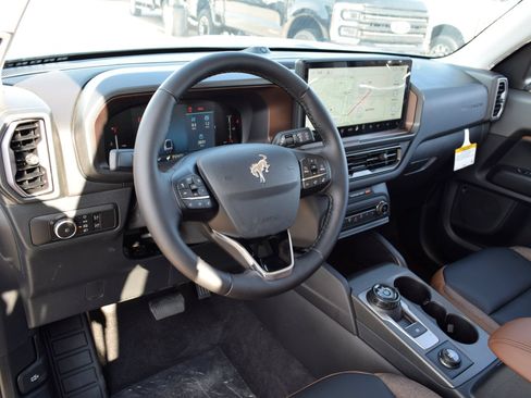 New 2026 Ford Bronco Sport Outer Banks w/ Outer Banks Tech Package+ AWD/4WD image 15