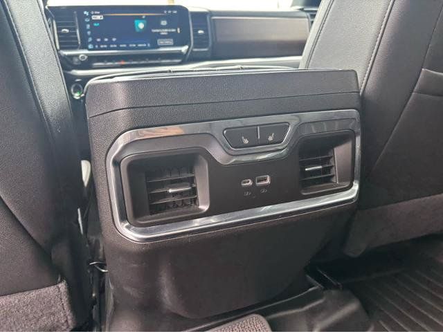 Used 2024 Chevrolet Silverado 3500 High Country w/ Technology Package AWD/4WD image 27