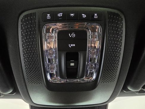 Used 2025 Mercedes-Benz GLE 350 4MATIC image 29