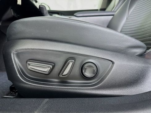 Used 2024 Toyota Camry SE FWD image 19