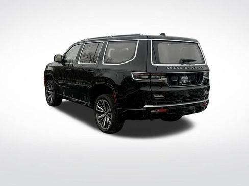 Used 2022 Jeep Grand Wagoneer Series III image 6
