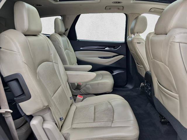 Used 2018 Buick Enclave Premium w/ Experience Buick Package FWD image 23