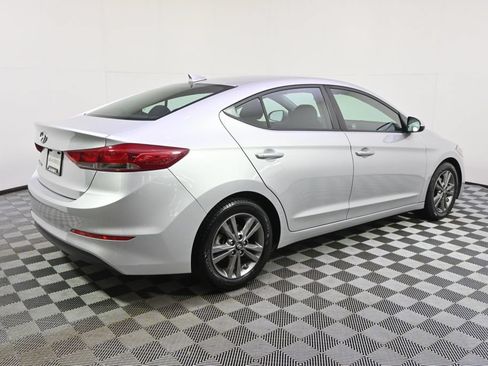 Used 2018 Hyundai Elantra SEL w/ Cargo Package FWD image 7
