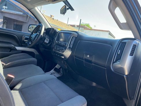 Used 2018 Chevrolet Silverado 1500 LT w/ All Star Edition image 33
