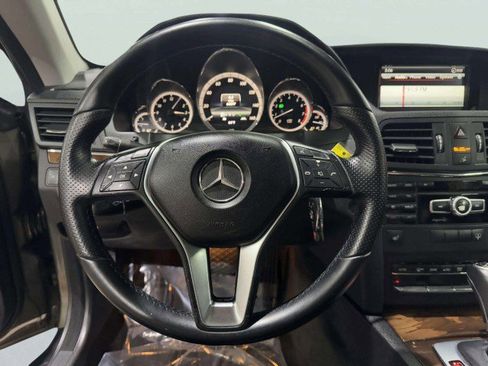 Used 2013 Mercedes-Benz E 350 4MATIC Coupe image 35