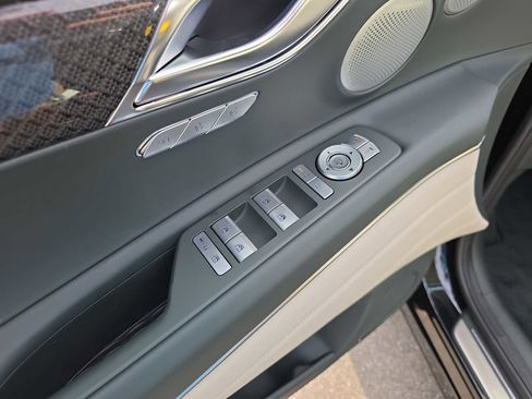 New 2026 Genesis GV80 3.5T e-SC image 16