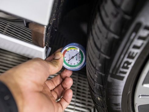 Used 2025 Genesis G90 3.5T image 50