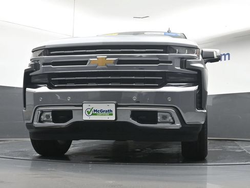 Used 2022 Chevrolet Silverado 1500 LTZ AWD/4WD image 7