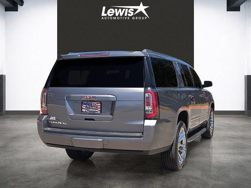 Used 2020 GMC Yukon XL SLT w/ Premium Edition RWD image 4