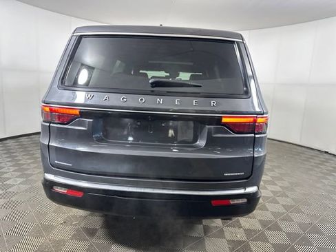 Used 2022 Jeep Wagoneer Series III w/ Premium Group I image 4