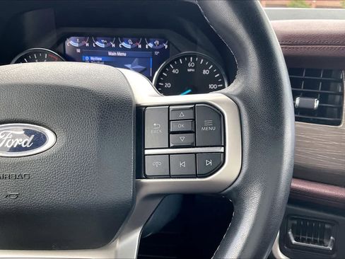 Used 2024 Ford Expedition Limited image 25