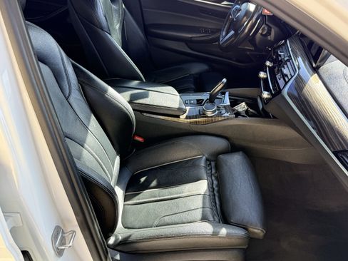 Used 2017 BMW 530i w/ M Sport Package image 26