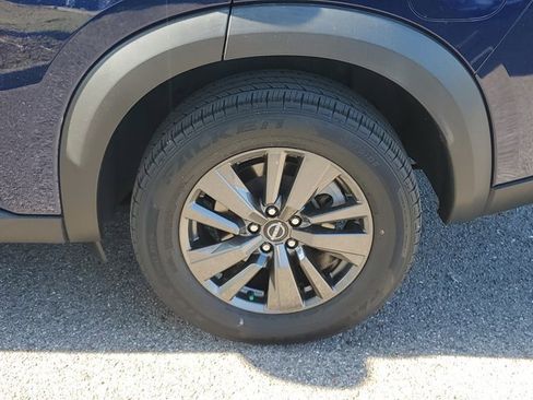 Used 2022 Nissan Pathfinder S image 13