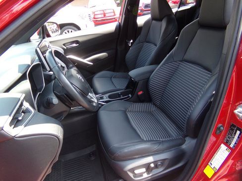 Used 2023 Toyota Corolla Cross AWD Hybrid w/ Convenience Package image 22