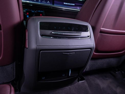 Used 2026 Cadillac Escalade Luxury w/ Touring Package AWD/4WD image 18