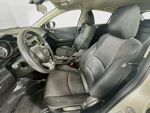 Used 2016 MAZDA MAZDA3 i Sport w/ Preferred Equipment Package FWD image 19