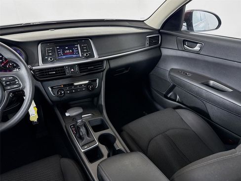 Used 2017 Kia Optima LX image 22