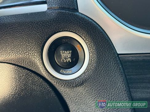 Used 2016 Chrysler 300 Limited RWD image 33