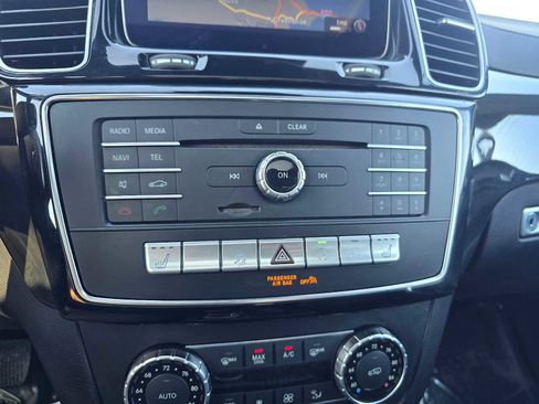 Used 2019 Mercedes-Benz GLS 450 4MATIC image 32