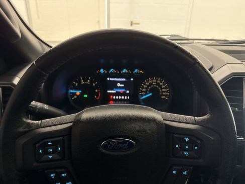 Used 2016 Ford F150 XLT w/ Equipment Group 302A Luxury AWD/4WD image 15