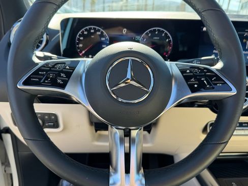 Certified 2026 Mercedes-Benz GLA 250 image 28