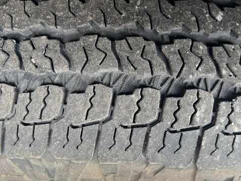 Used 2022 Toyota Tacoma TRD Off-Road image 24