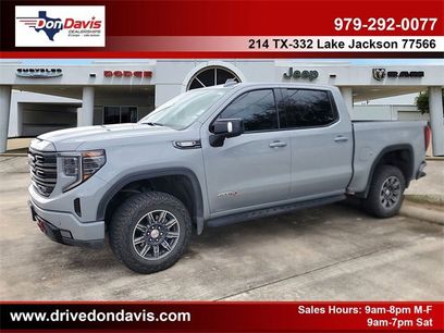 Used 2024 GMC Sierra 1500 AT4 w/ AT4 Premium Package