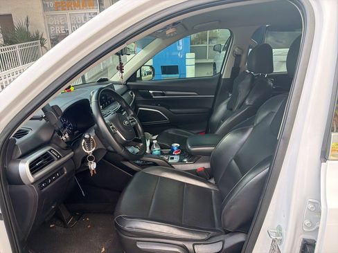 Used 2021 Kia Telluride LX image 17