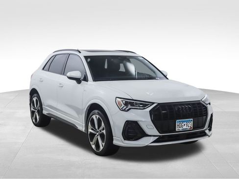 Used 2022 Audi Q3 2.0T Premium Plus w/ Premium Plus Package image 7