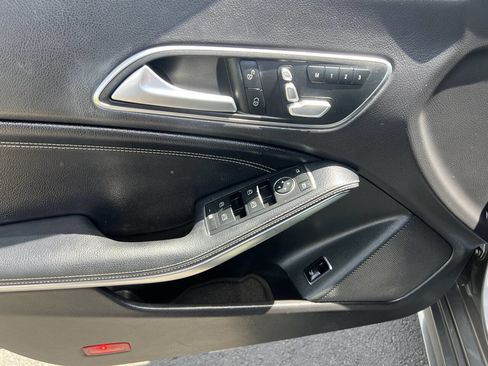 Used 2019 Mercedes-Benz CLA 250 image 26