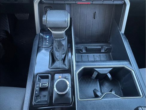 Used 2022 Toyota Tundra SR5 image 12