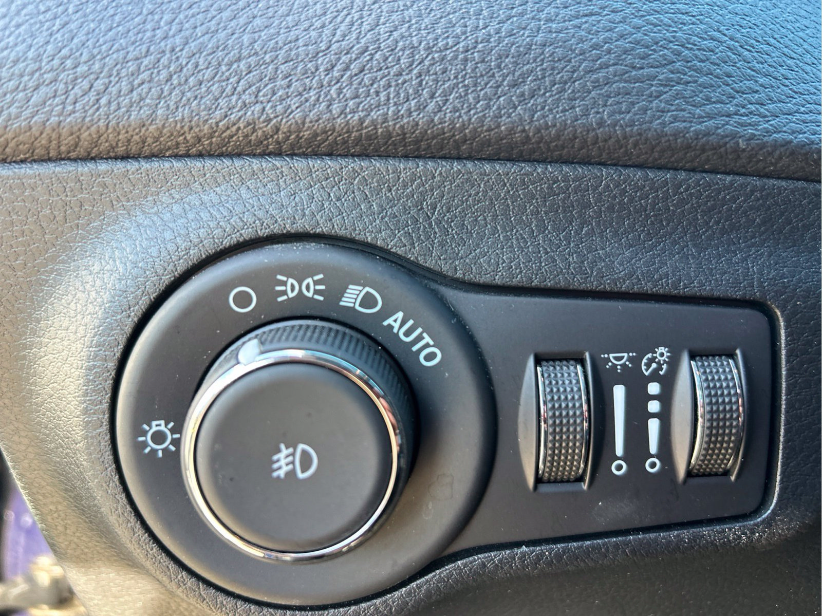 Certified 2021 Jeep Compass Latitude FWD image 25
