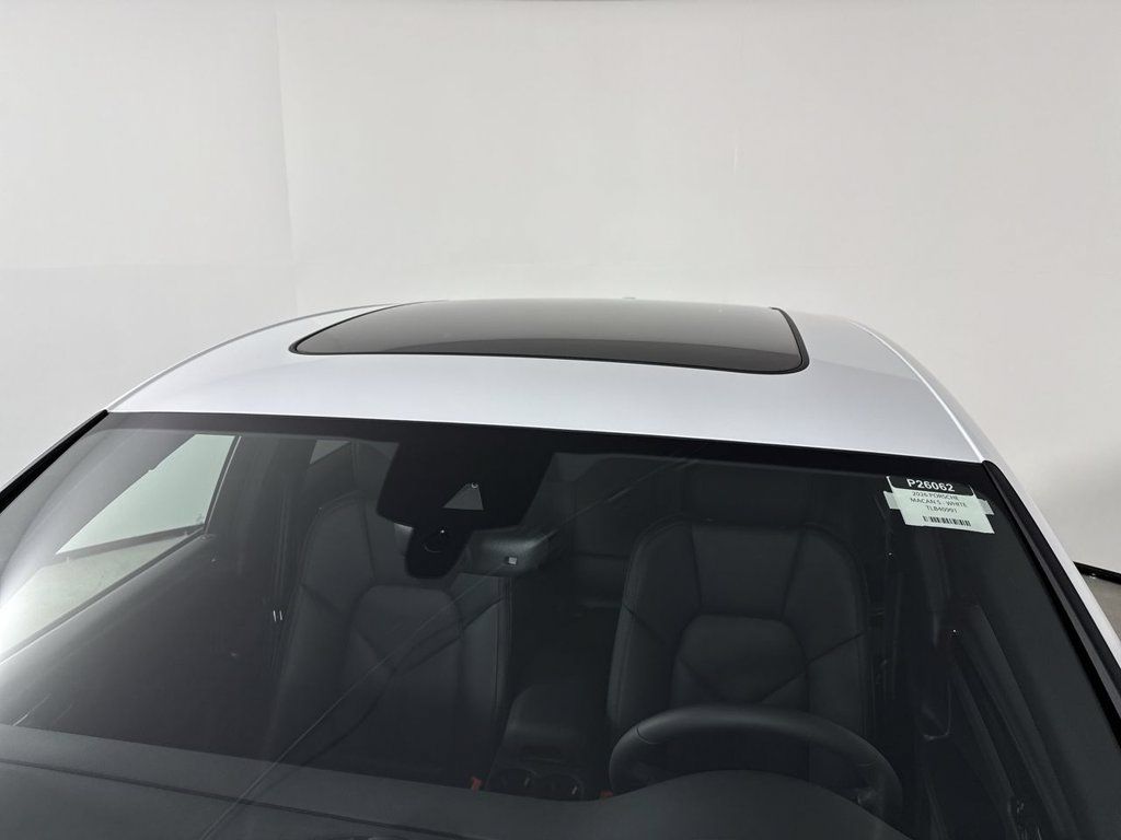 Certified 2026 Porsche Macan S AWD/4WD image 17