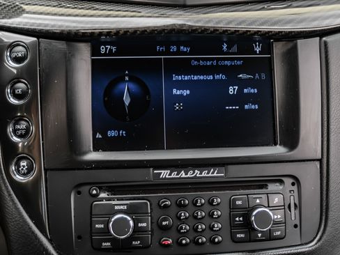 Used 2015 Maserati GranTurismo Sport RWD image 26