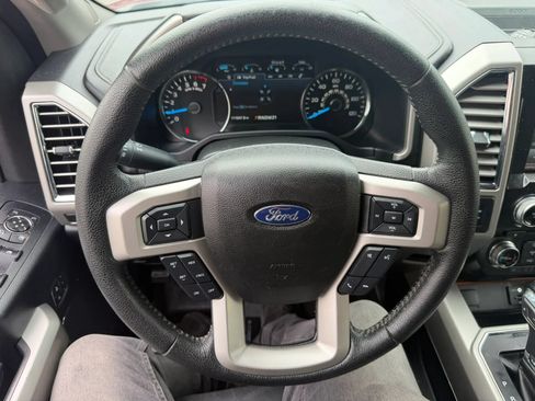 Used 2015 Ford F150 Lariat w/ Equipment Group 501A Mid AWD/4WD image 12