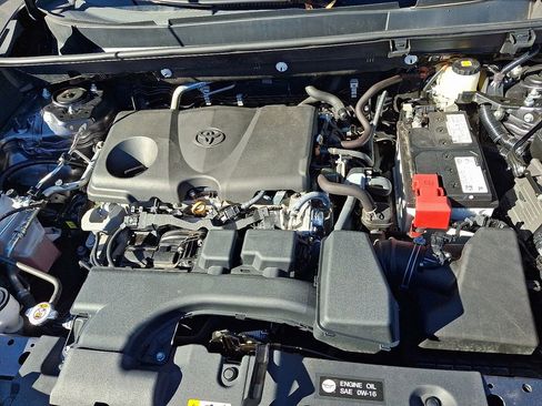 Used 2024 Toyota RAV4 XLE image 27
