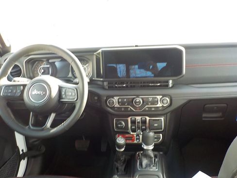 New 2026 Jeep Gladiator Rubicon image 14