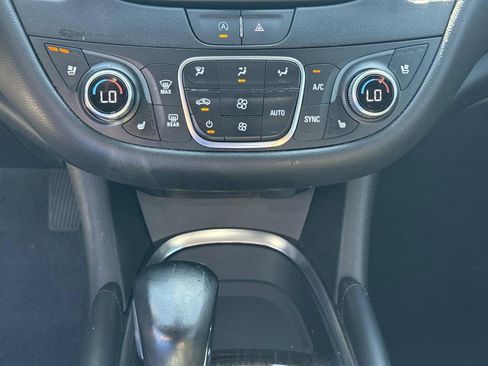 Used 2024 Chevrolet Malibu LT FWD image 24
