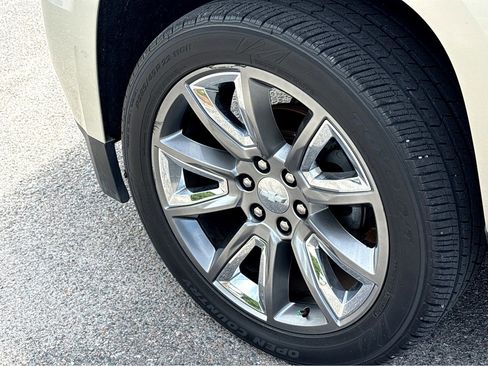 Used 2016 Chevrolet Tahoe LTZ RWD image 24