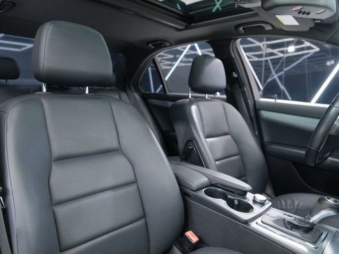 Used 2014 Mercedes-Benz C 250 Sedan image 34