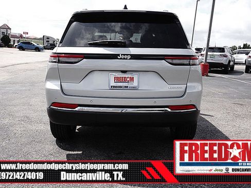 New 2026 Jeep Grand Cherokee Laredo X image 4